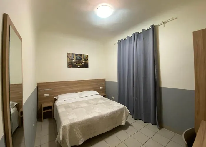 Golden Dream Oda ve Kahvaltı 3*